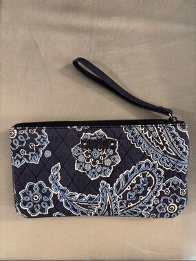 Vera Bradley Navy Blue Bandana Quilted Wristlet